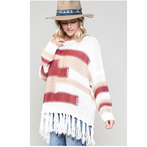 Sweaters - NEW ! 5 🌟 s! Boho fringe sweater